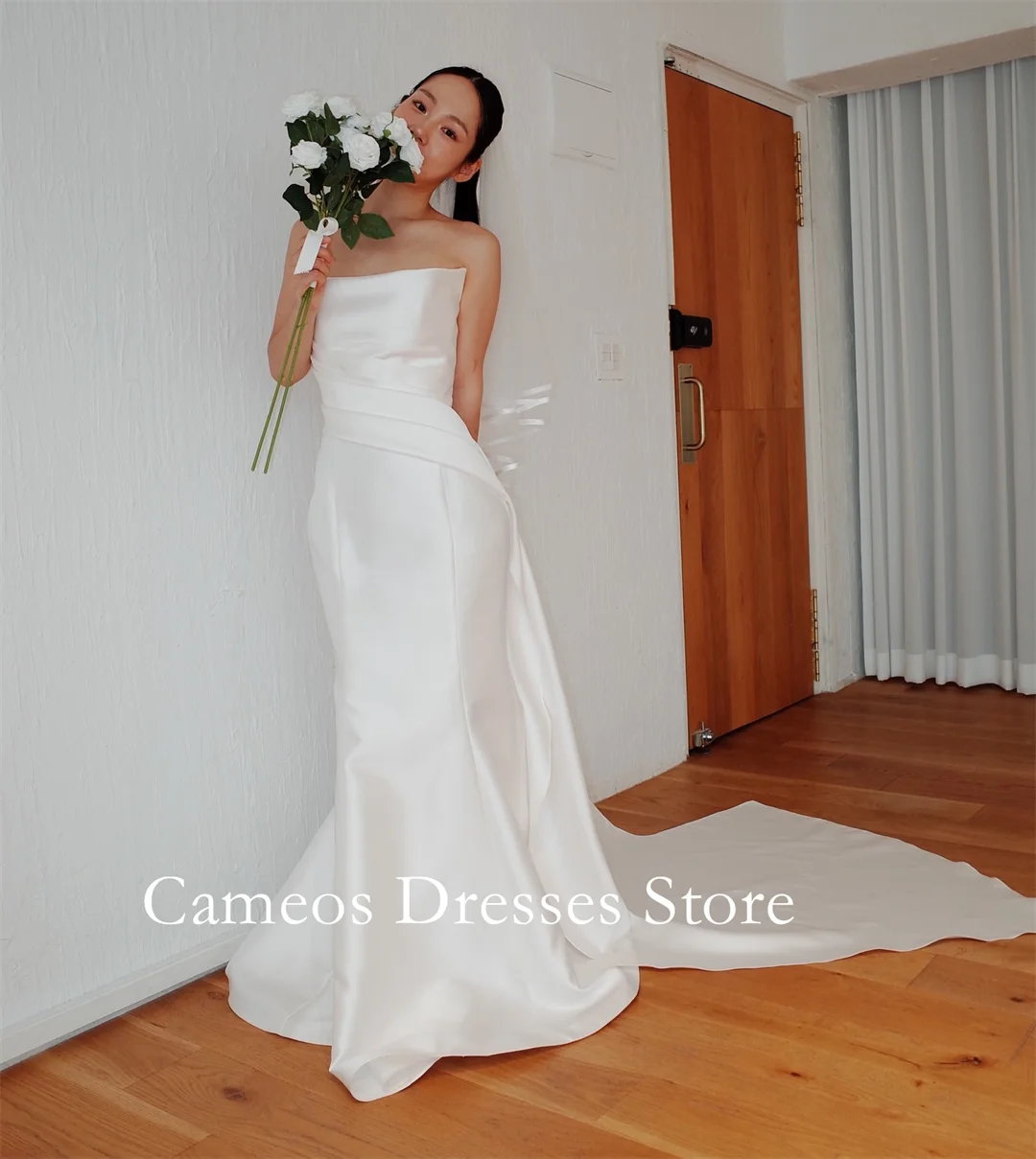 ชุดแต่งงานแบบคอร์เซ็ทผ้าซาตินทรงเมอร์เมดแบบไม่มีสายและแขน  สำหรับถ่ายภาพ  ชุดเจ้าสาวสำหรับผู้หญิง  แบบสั่งตัดได้จาก SONDR