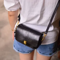 AETOO  Leather retro Hong Kong style crossbody bag for girls personality first layer cowhide simple shoulder bag leisure commuti