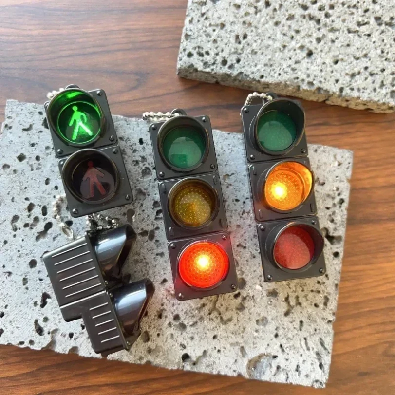 1/2Pcs Simulation Electronic Traffic Light Keychain Pendant Mini Pedestrian Light LED Light-emitting Toy Kids Cognitive  Gift
