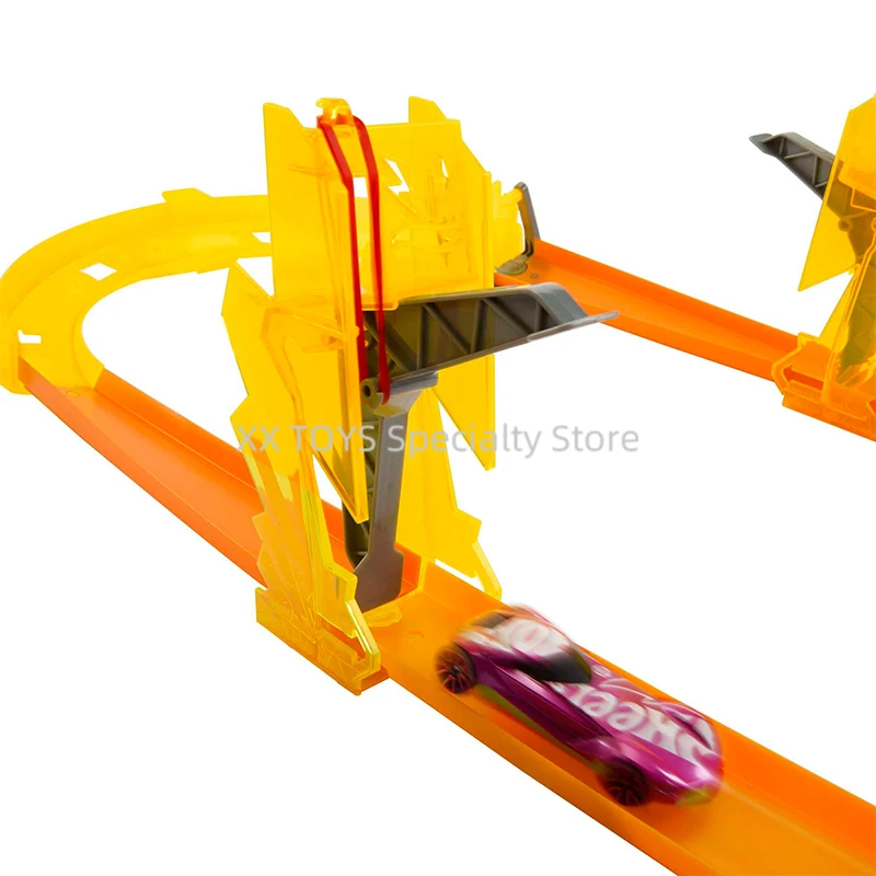 Hot Wheels Track Builder Wind Gravity Pack Playset with 1:64 Scale Vehicle Fire Themed Bet Set Rail Organizer Storage Box Set