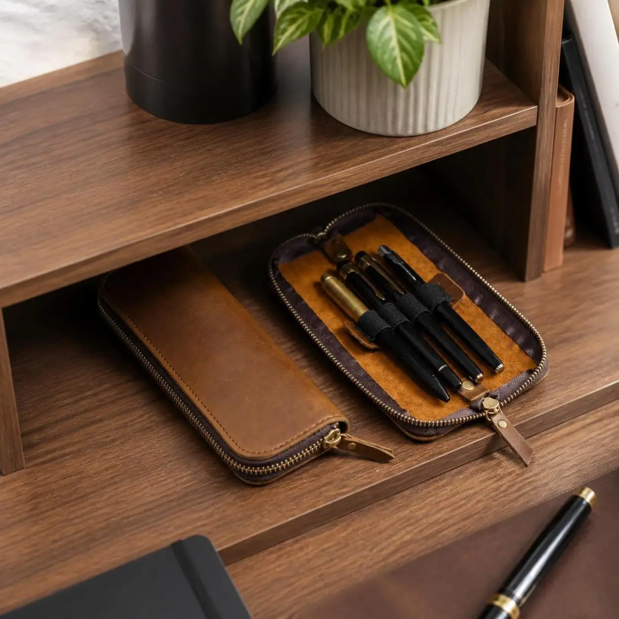 Portable Handmade Pencil Case Cowhide Compact Pen Bag Retro Zipper Closure Vintage Pencil Case Office Supplies