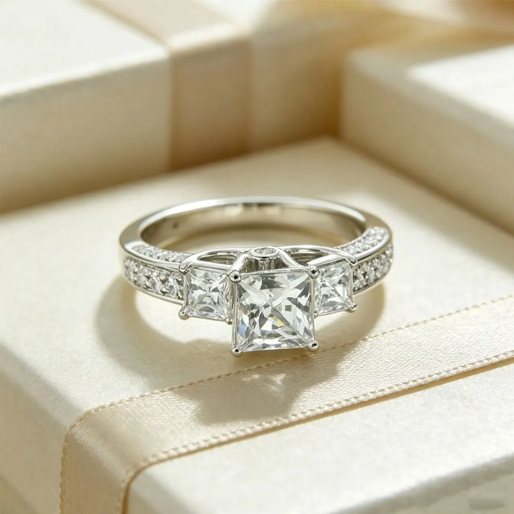 

Новинка: Кольцо из серебра 925 пробы с тремя камнями в форме принцессы, моассанит, обручальное кольцо для женщин, ювелирное украшение для помолвки и свадьбы.