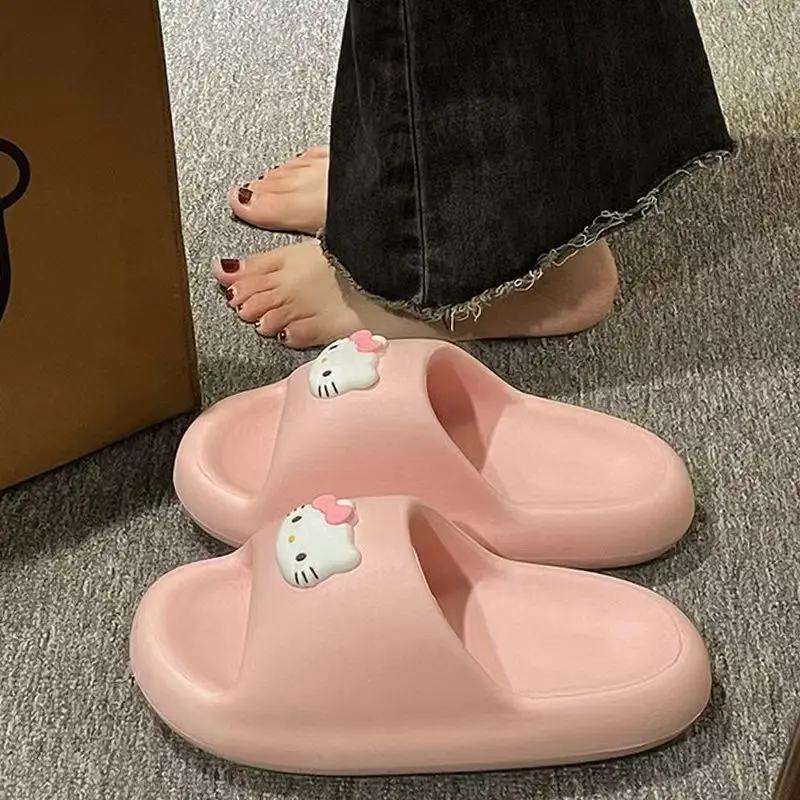 New Summer Sanrio Slippers Cute Hello Kitty Home Home Indoor Non-slip Soft Platform Ins Outside Wear Slippers Accessories Gift