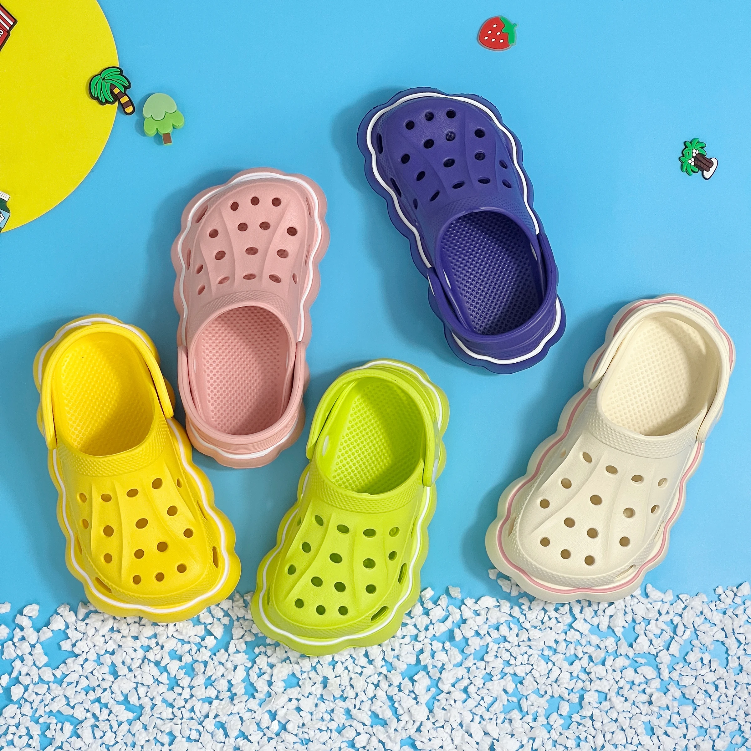 Cute Garden Shoes For Children Multicolor Clogs Outdoor Slippers Soft And Anti-Slip Lightweight Sandals For Girls Boys Summer