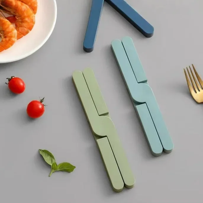 Cross Shape Foldable Silicone Trivet Mat, Multi-Purpose Kitchen Trivet for Pots, Pans and Cups, Table Protector view 4