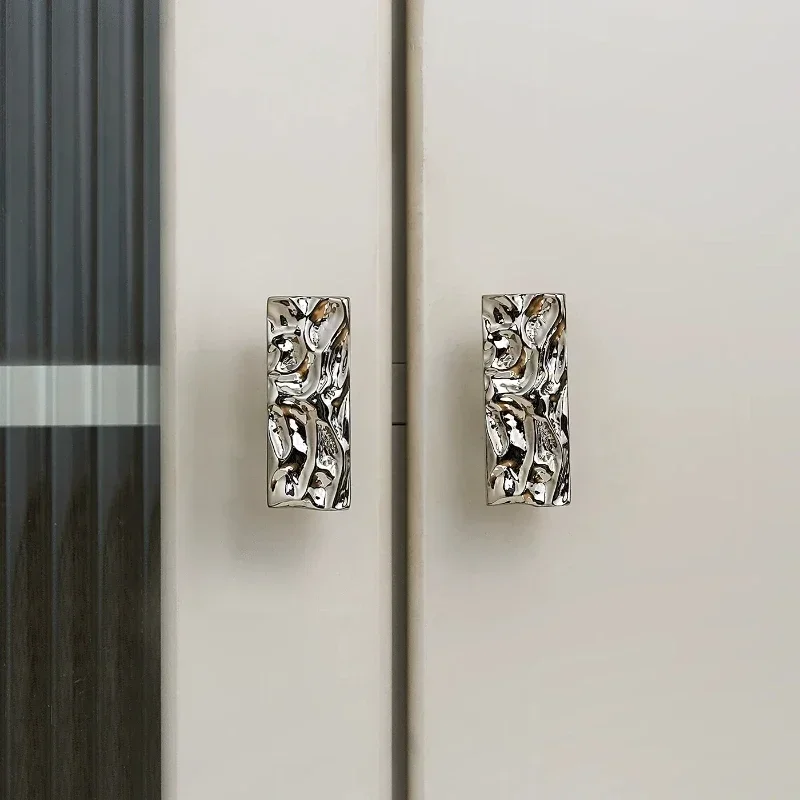 Kitchen Wardrobe Door Pulls Drawer Shoe Cabinet Nickel Silver Single Hole Knobs French Luxury High-end Brass Cabinet Door Handle