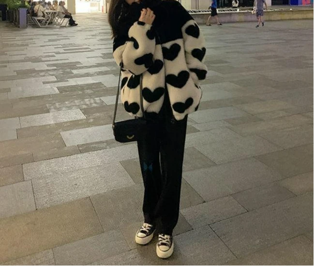 

Lamb Wool Plush Coat Women's Autumn and Winter New Love Fur Thickened Cotton-padded Coat