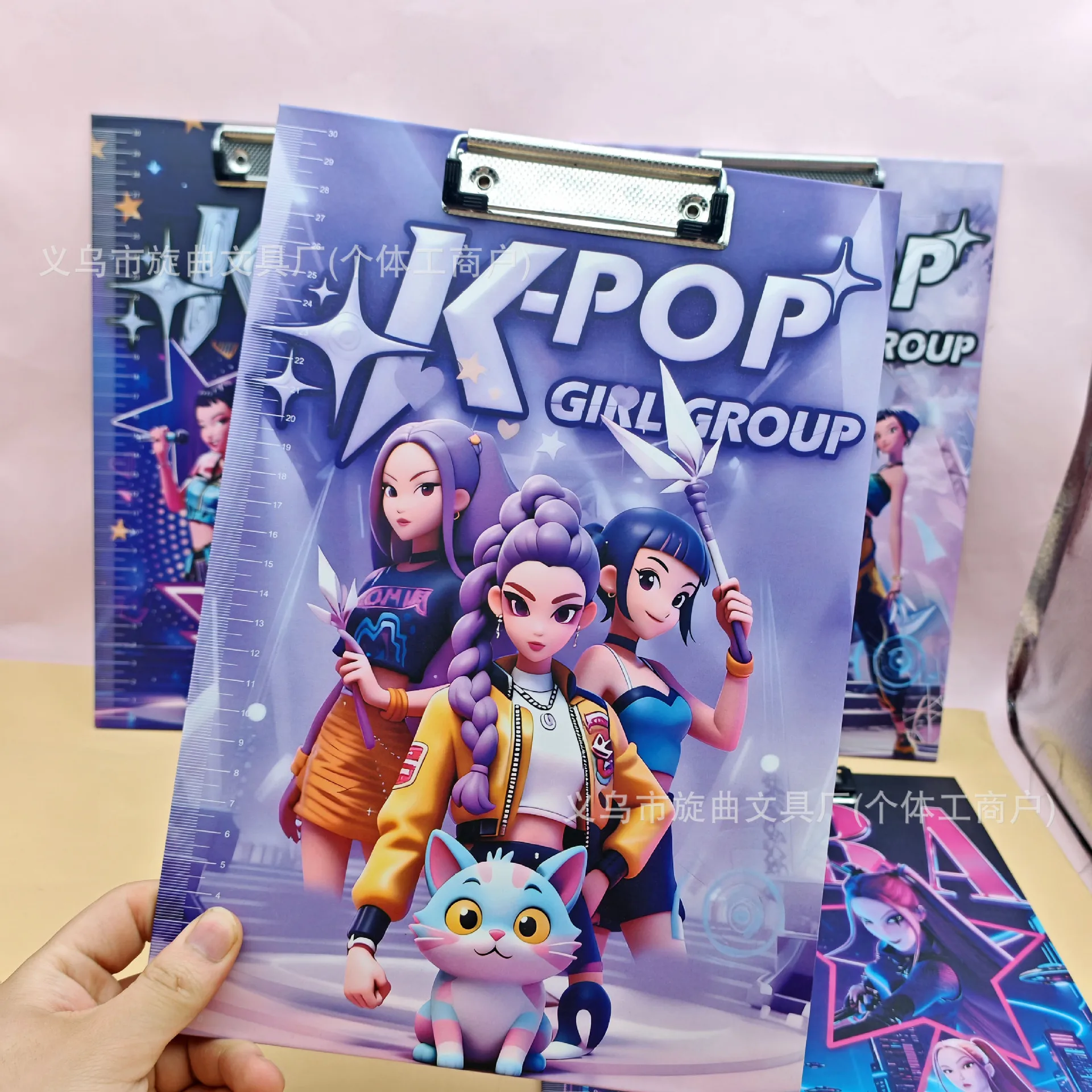 Kpop شيطان الصيادين المجموعة A4 المشبك لوحة الكرتون الإبداعية طالب ملاحظة مجلس رسم مجلد ملفات