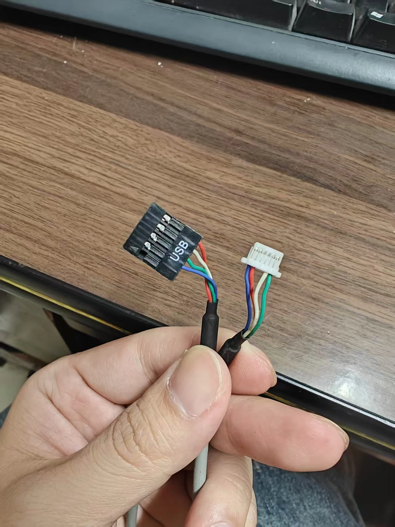 TP touch screen built-in cable MX1.25-4P to DuPont 2.54-core double-shielded with magnetic ring touch screen motherboard video c