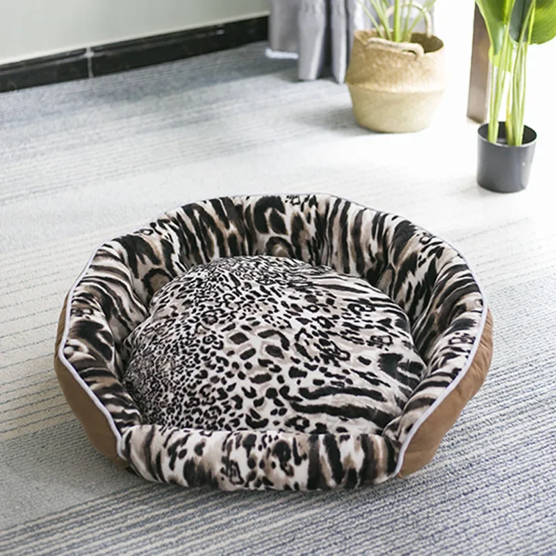 

Pet Nest Cat Nest Leopard Pattern Round Sleeping Mat Soft and Warm Suitable for All Seasons Moisture Proof