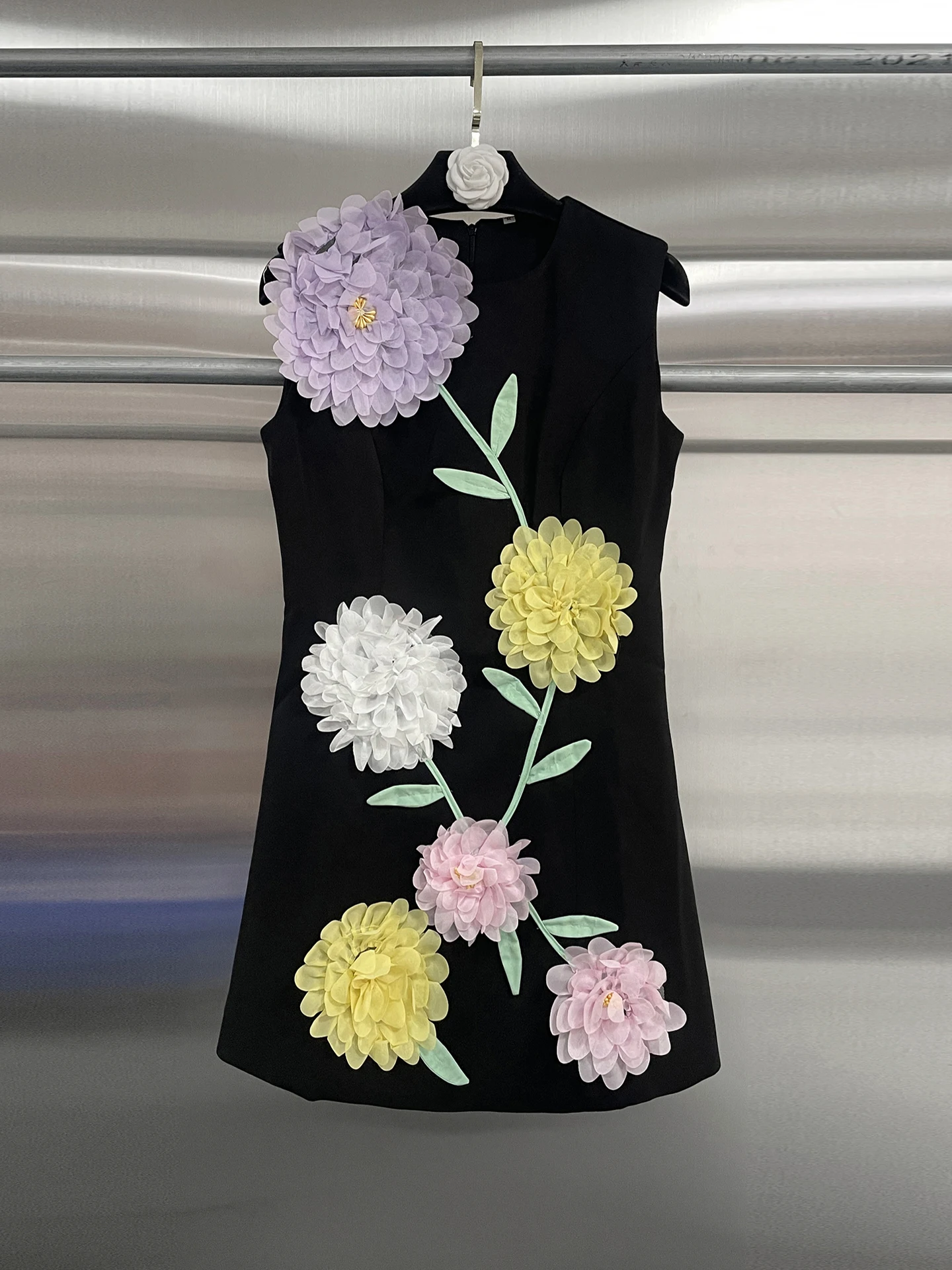 Sukienka na przyjęcie \"New Arrival\", designerska, seksowna, bez rękawów, w kwiaty, klubowa, wieczorowa, na studniówkę, elegancka, krótka, na urodziny, do pokazów.