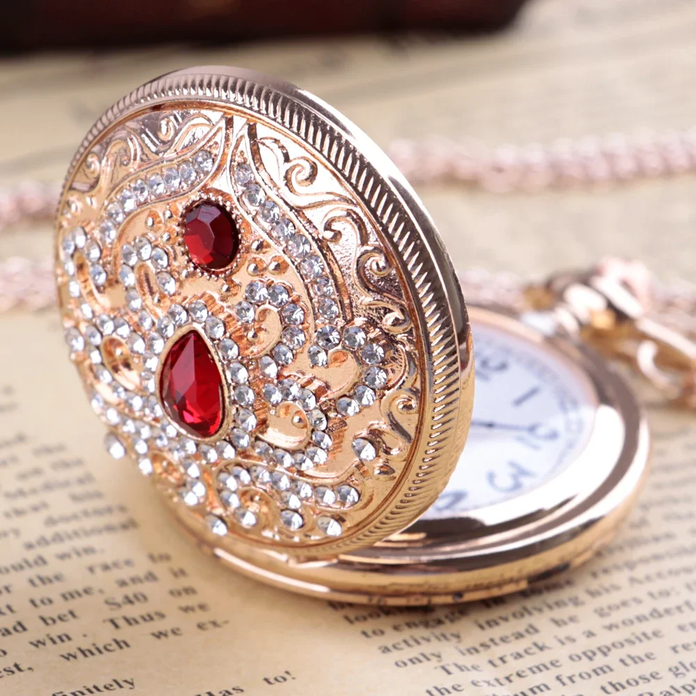 Clamshell Women Retro Quartz Pocket Watch High Quality Luxury Vintage Pendant Clock Chain Pocket Watch Women Gift