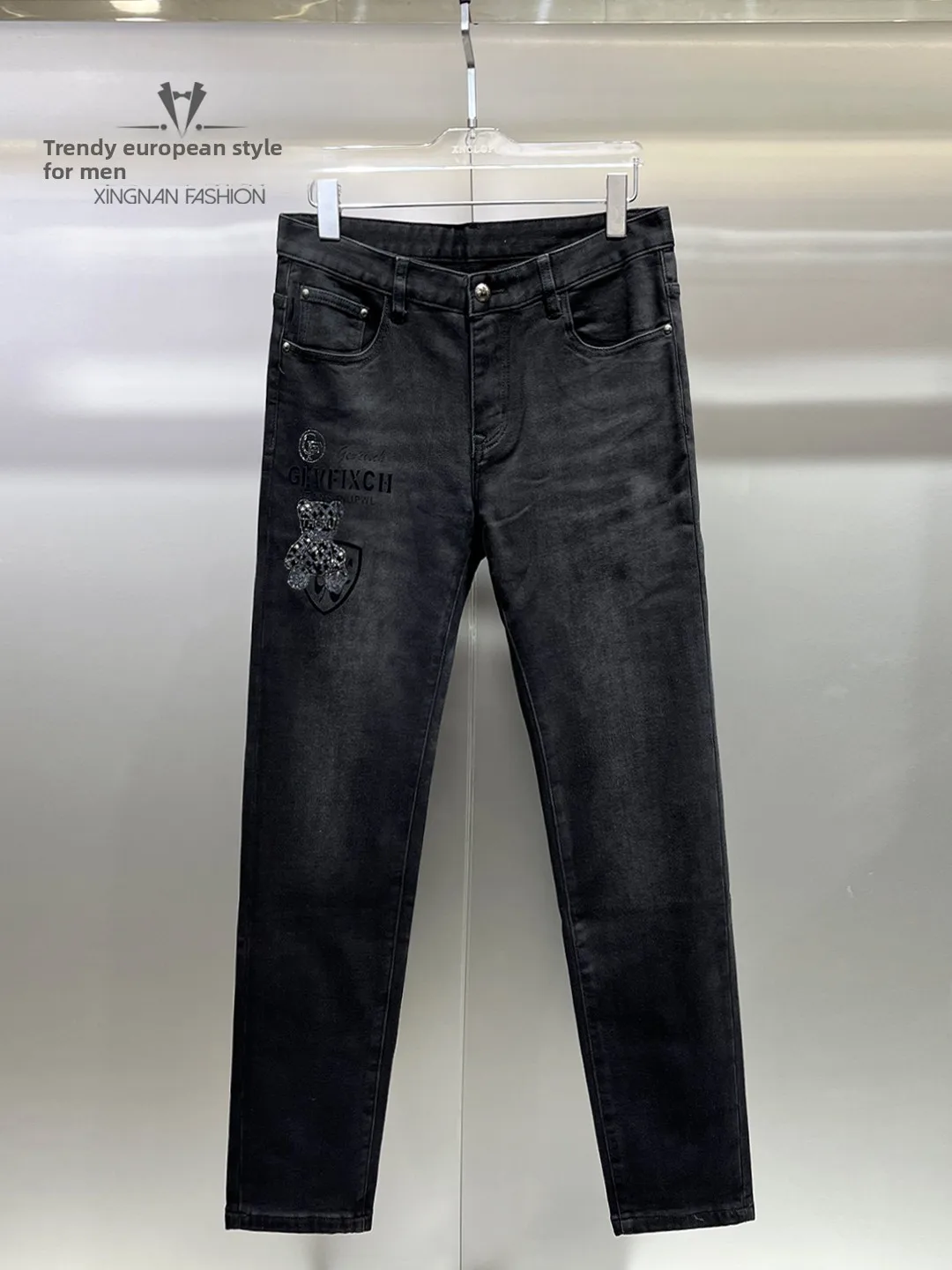 

Faionable Winter Bear Embroidered Fce Lined Slim Fit Men's Denim Jeans Sparkling Rhinestones mid Waist Button Closure