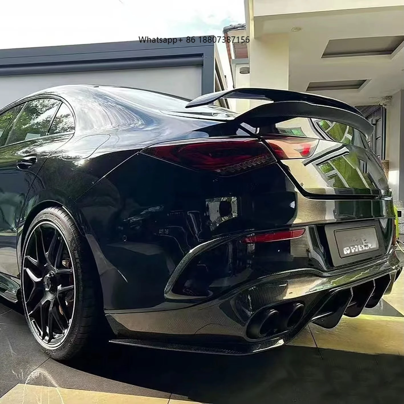 

High Quality Bumper Rear Diffuser Dry Carbon Fiber Suitable for MercedesBenz C-Class Luxury Edition (W204) C63 forAMG