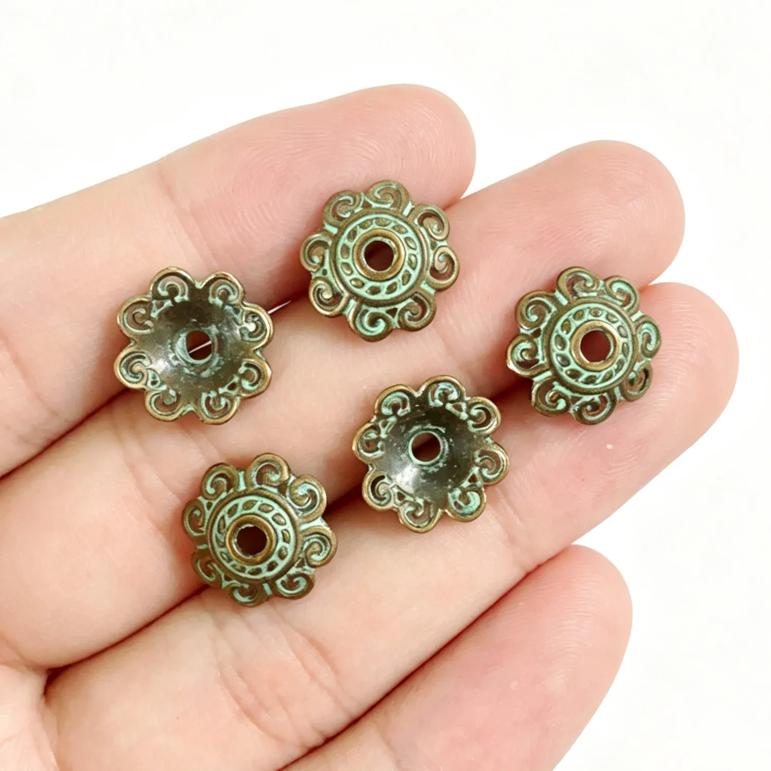 50Pcs 12mm Zinc Alloy Antique Bronze with Green Wash Round Flower Spacer Beads DIY Jewelry Accessories H5287
