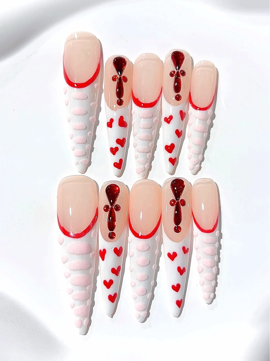 

5cm Painted Love Heart Nail Art Long Pointed Style Fashion Manicure (L011)