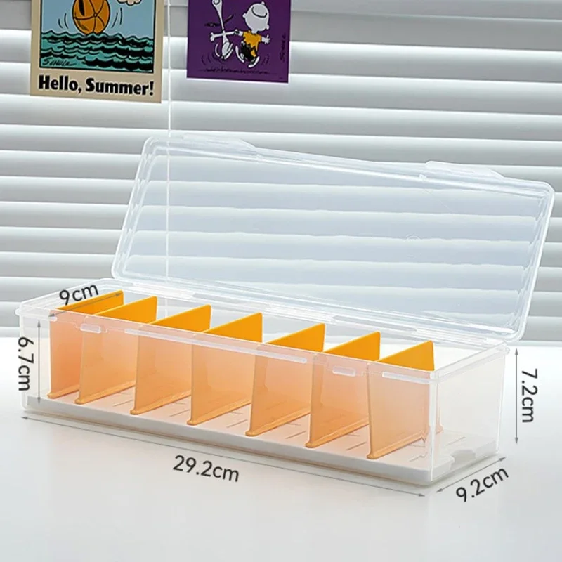 Transparante, gecompartimenteerde opbergbox voor 550+ gamekaarten, met verstelbare scheidingswanden voor PTCG/MTG-kaarten