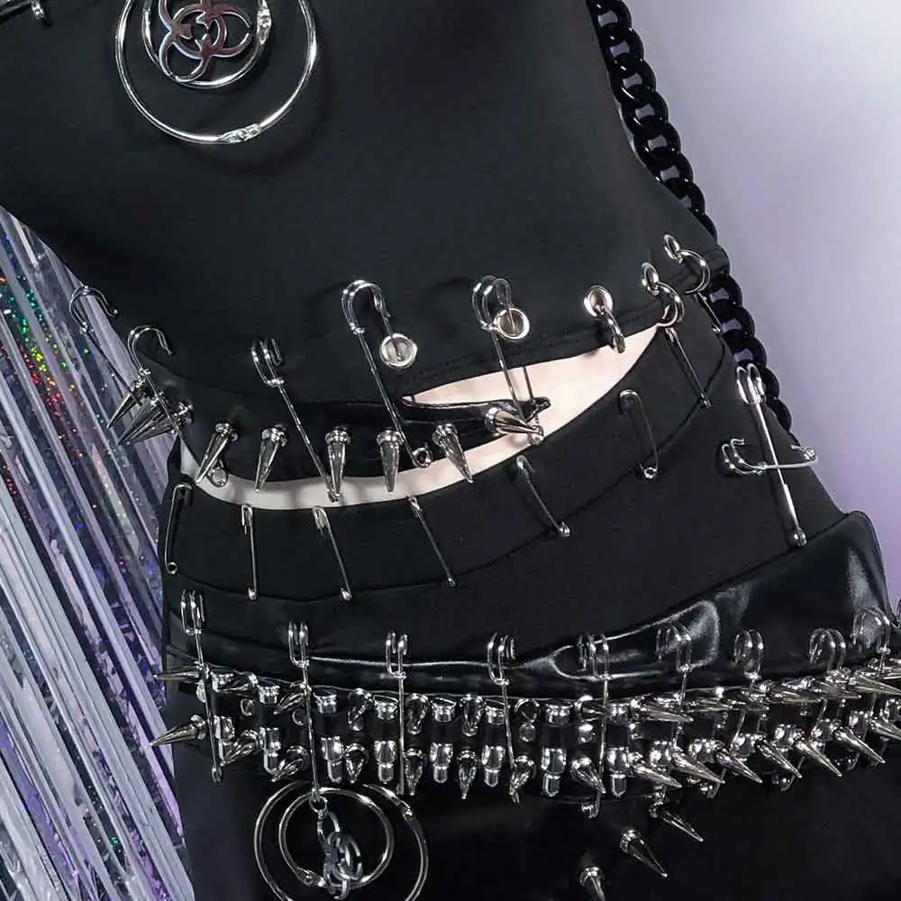 Goth 90s clouté Rivet gothique Punk Rock Harajuku Y2K licou Camisole hauts Grunge Emo e-girls Kawaii broche bricolage joint torique Cyber Eco
