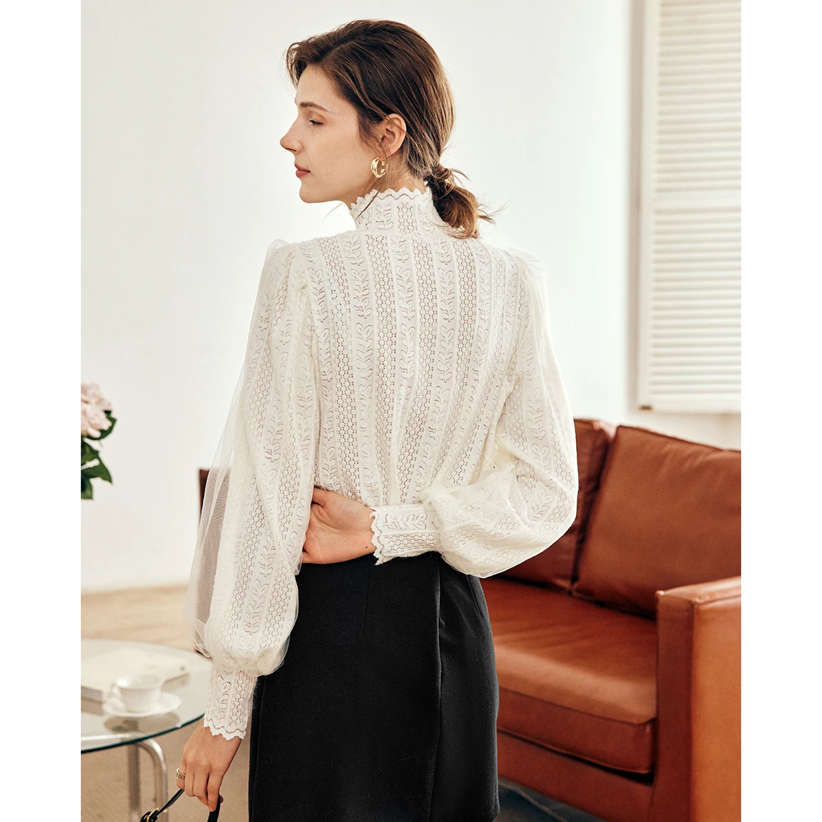 OLrain French Semi-turtleneck Lace Shirt Women's Spring 2025 New Retro Flocking Bottoming Top N57CX66938