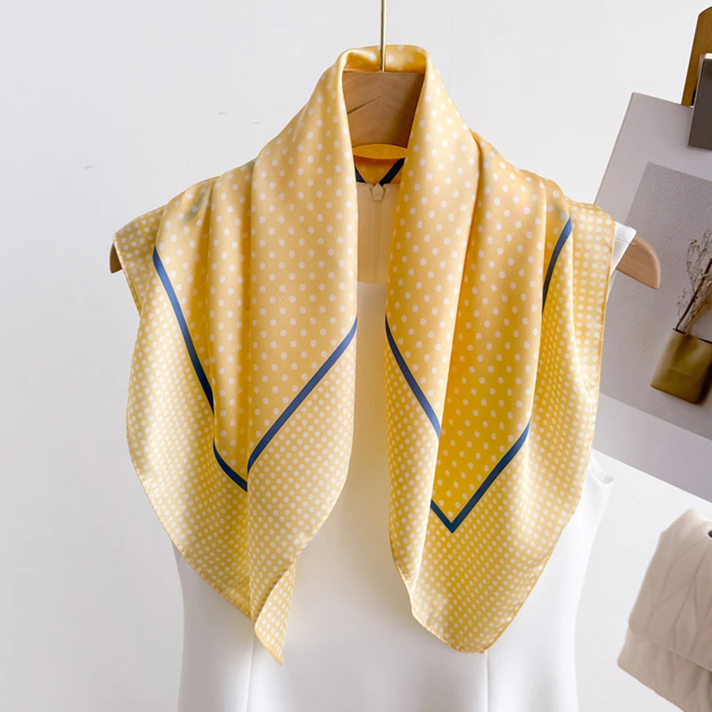 

New Luxurious Elegant Women's Fashion Polka Dot Printed 70 * 70cm Silk Bandana Scarf Wraps Shawl Decorate Headscarf