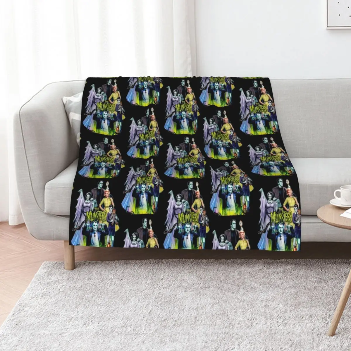 

THE MUNSTERS FAMILY PORTRAIT Classic T-Shirt Throw Blanket Extra Large Throw decorative Beach Luxury Throw Blankets