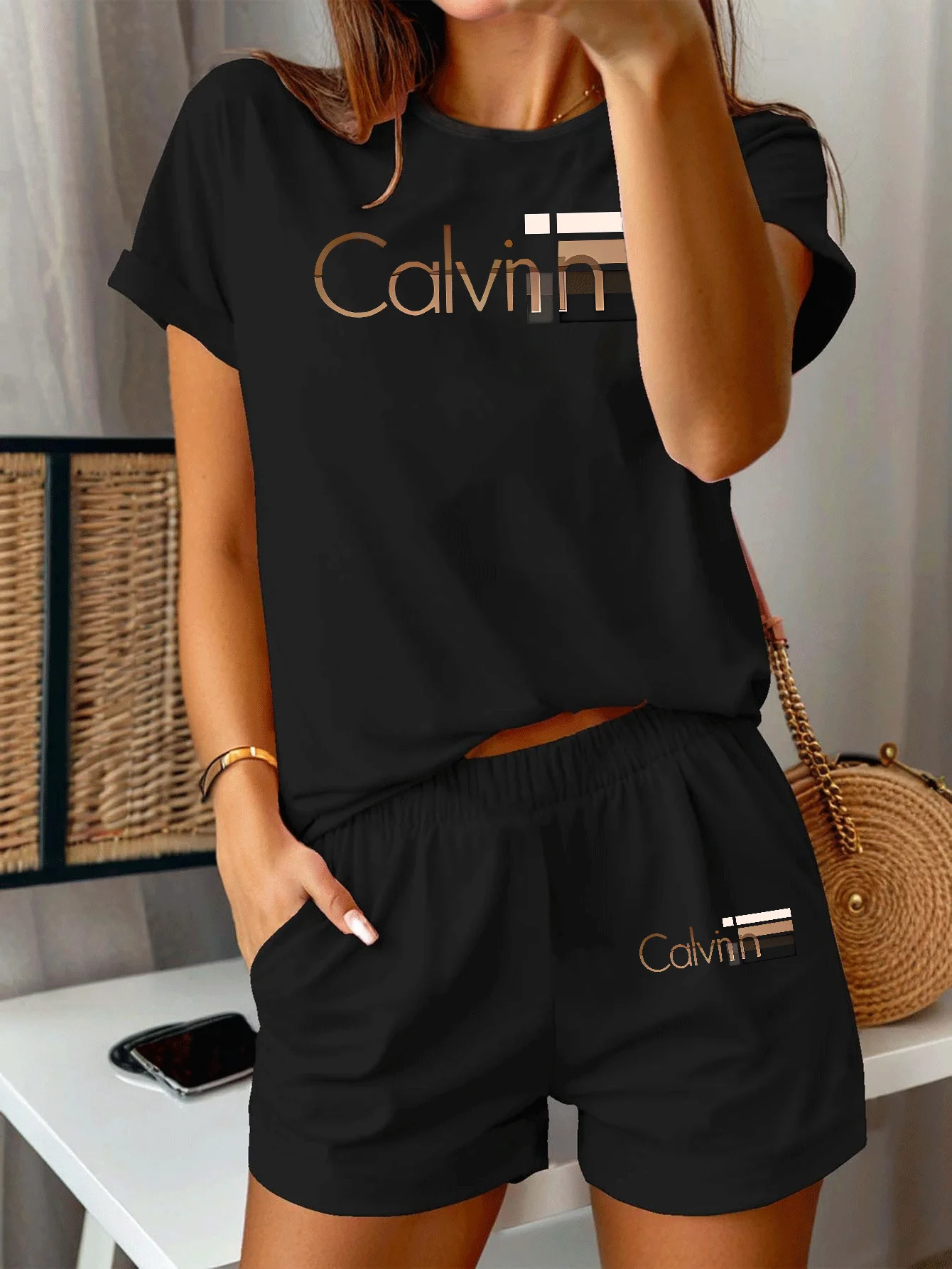 Simple letter-printed women's summer casual sports outfit - round-neck short-sleeved short pants set summer clothing for women