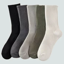 Calcetines de algodón de longitud media para hombre, medias absorbentes de sudor, de negocios, de Color sólido, a la moda, 5/10 pares