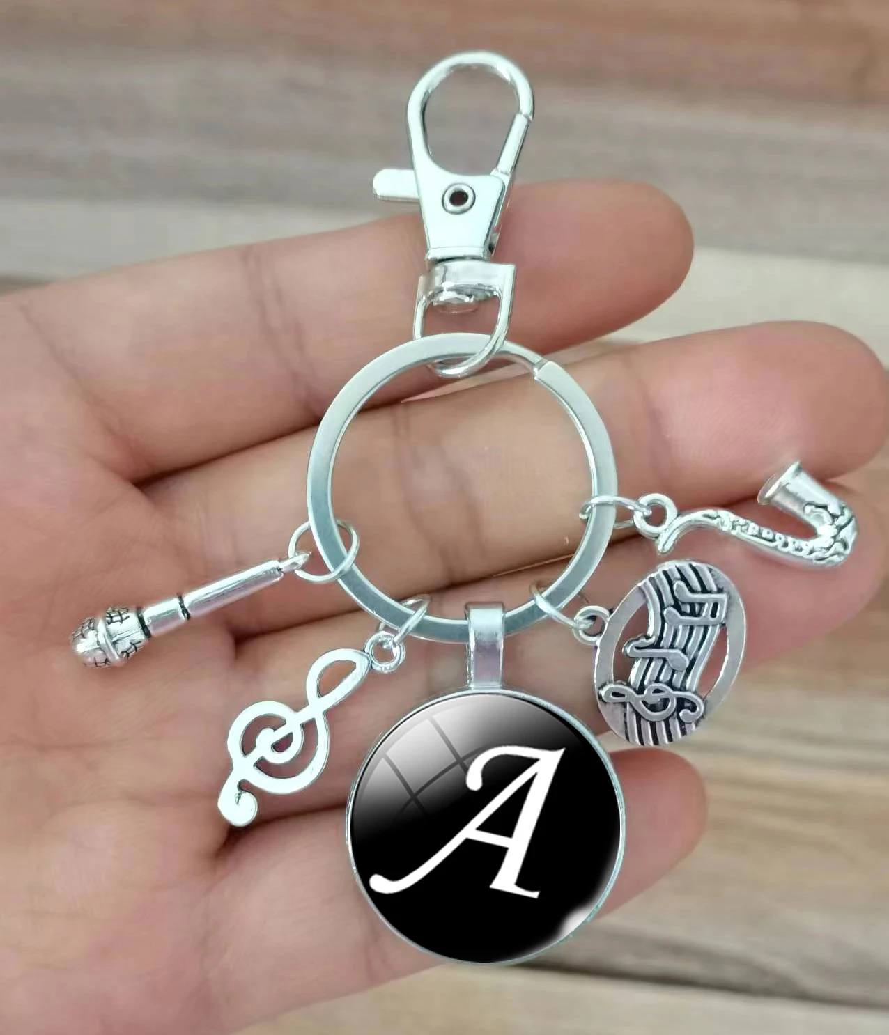 

New Music Teacher A-Z Letter Glass Keychain Pianist Gift Music Microphone Handmade Guitar Jewelry Becomes Your Favorite Souvenir