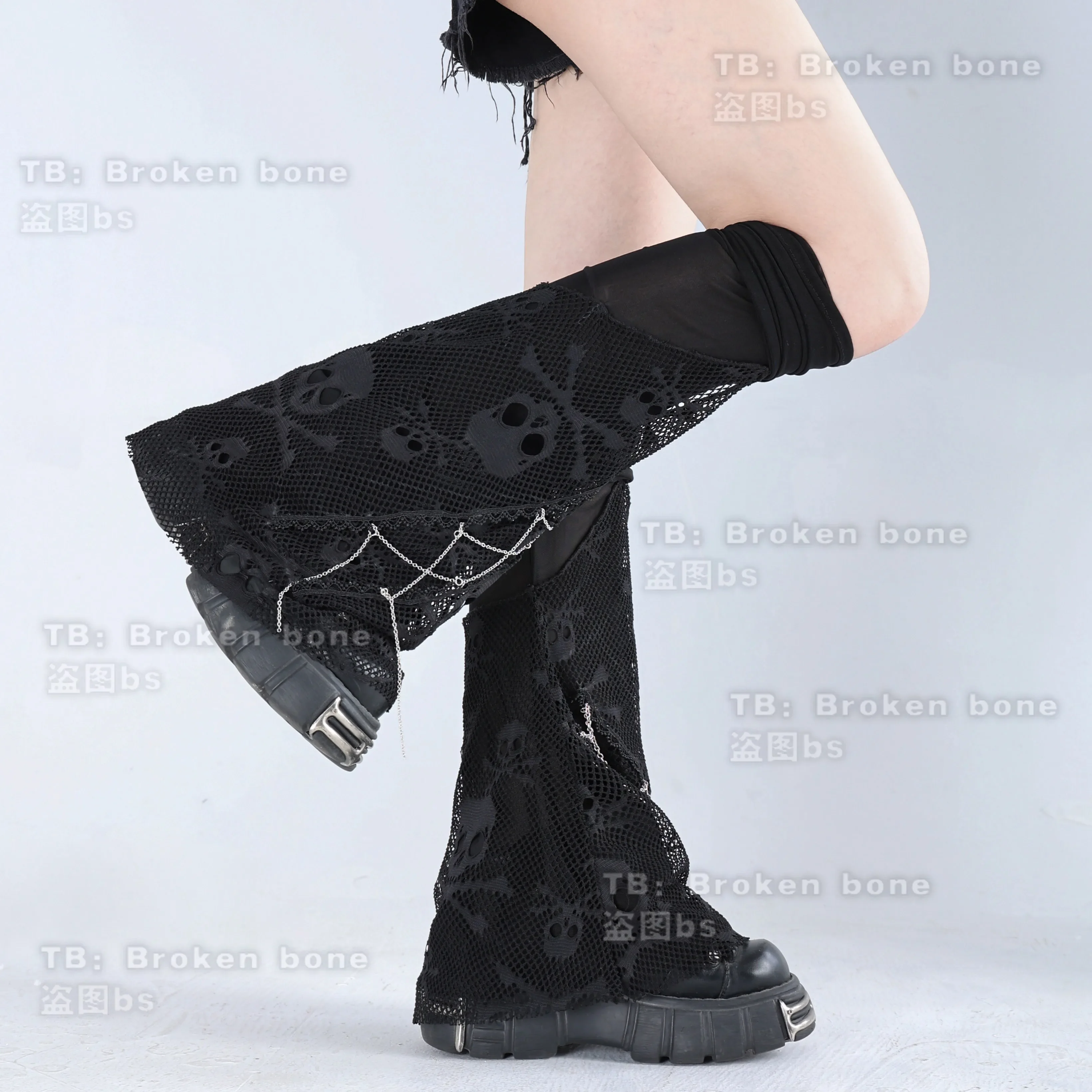 Japanese Harajuku Original Subculture Punk Style Skull Mesh Knee Sleeve Hot Girl Gothic Lace Metal Chain Leg Warmers Socks black