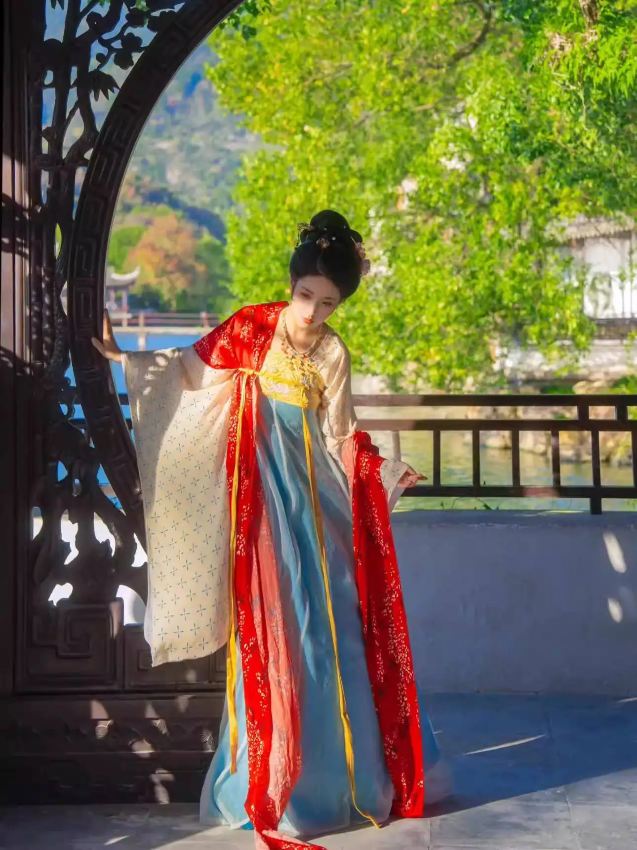 

Женский костюм в стиле Ханьфу династии Тан: юбка-миди из восьми частей, топ с прямым рукавом и принтом, с шалью, для косплея и Хэллоуина