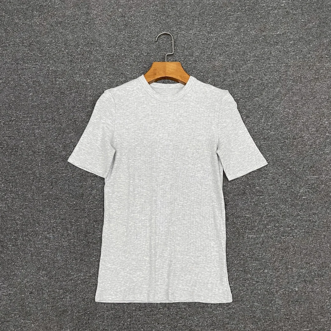 

Женская футболка Slim Fit с круглым вырезом и коротким рукавом, весна-лето 2026, новый стиль, простой базовый универсальный топ для повседневной носки