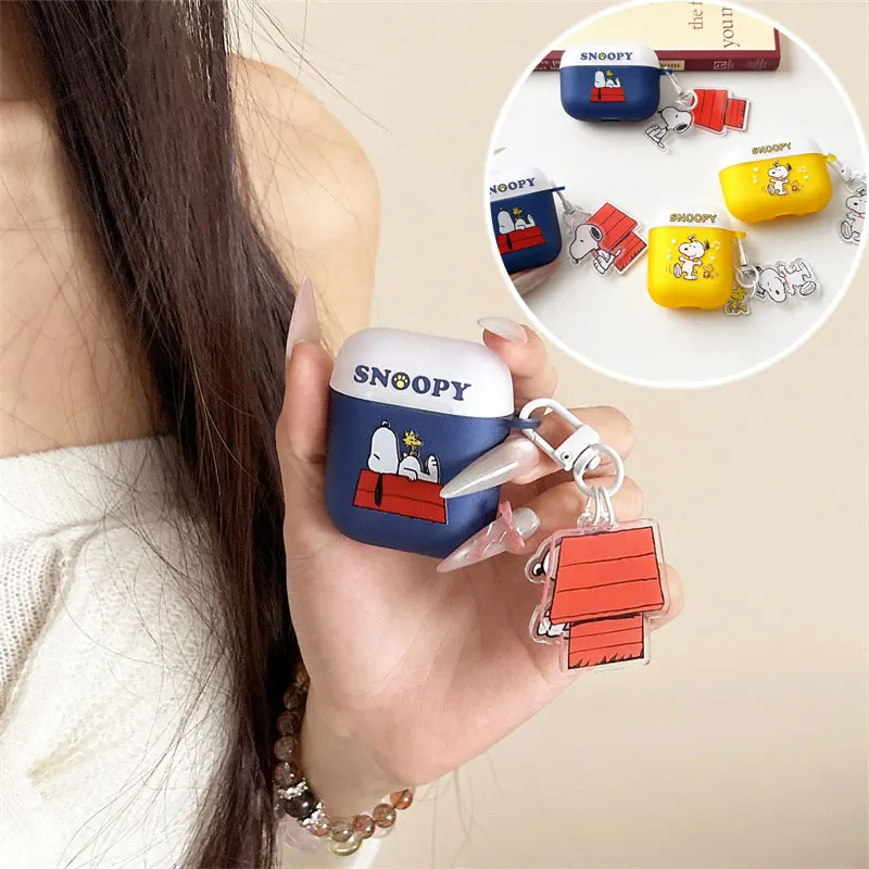 سنوبي لطيف الكرتون سماعات حالات ل Airpods 1 2 3 4 Pro 2 سماعة لاسلكية تعمل بالبلوتوث سماعة لينة غطاء حماية من البولي يوريثان مع قلادة