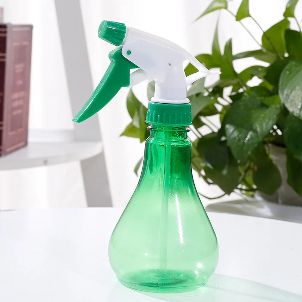 

2Pcs Hand Pressure Water Sprayer Clear Plastic Spray Kettle Refillable Gardening Sprinkling Tool for Plants Flowers Home Garden