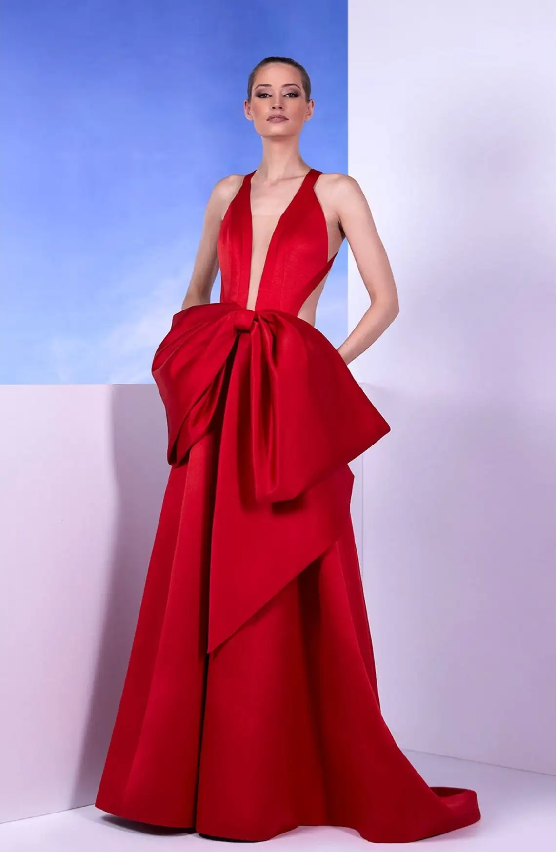 Red Satin Evening Dresses Sexy Backless Long with Bow Deep V Neck Sleeveless Halter Pleats A Line Formal Party Prom Gowns Women