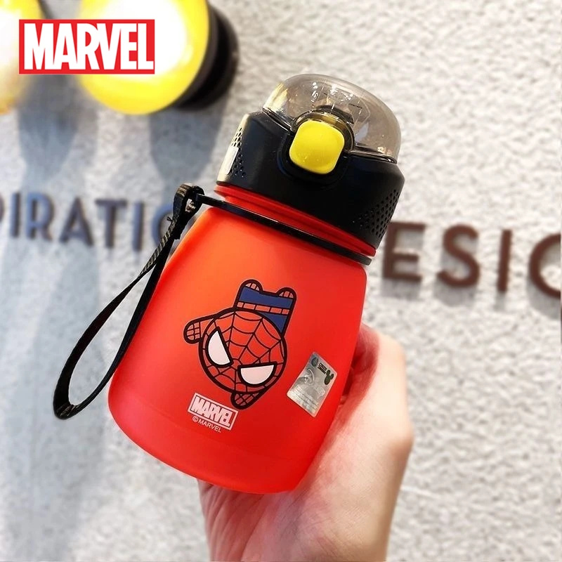 

Marvel Spider Man Drinking Straw Water Cup Cartoon Outdoor Sport Strap Portable Plastic Water Bottle Student Baby Children 390ml