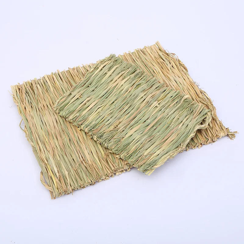 Rabbits Bunny Grass Mat Small Animal Woven Hay Mat Natural Straw Bedding Resting Cage Mat For Guinea Pig Chinchilla Hamster Rat