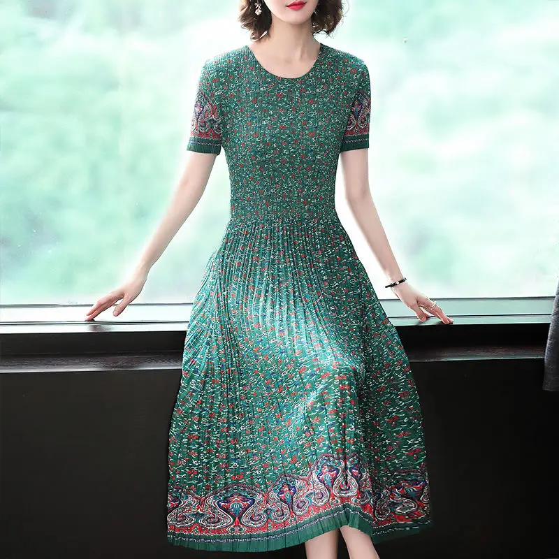 

Pleated Dress Women's Summer 2023 New Style Medium Length 100 Pleated Retro Slim Fit Printed A-line Dress