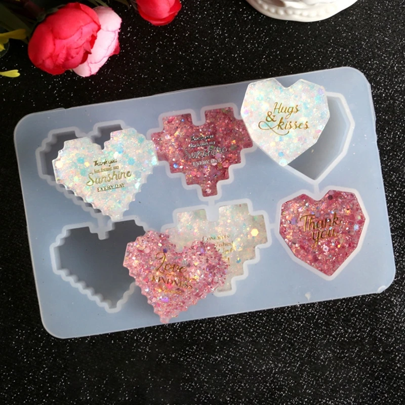 6 Cavity Heart Resin Molds Pixel Silicone Keychain Charms Mold for Epoxy Resin Casting Molds Crystal Love-Shaped Molds Y08E