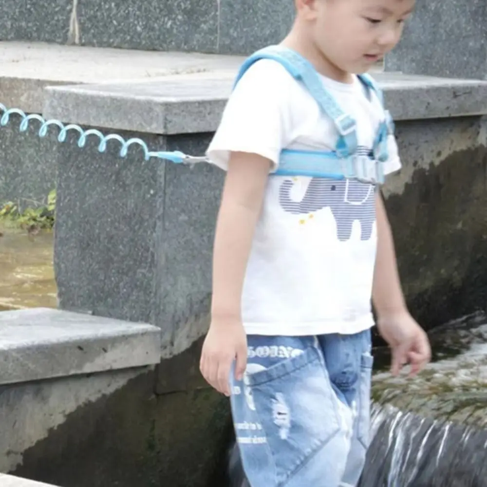 สายจูงเด็กวัยหัดเดินลวดเหล็กสายจูงเด็กนุ่มระบายอากาศได้ 2 ใน 1 สายรัดข้อมือป้องกันการสูญหายแบบปรับได้