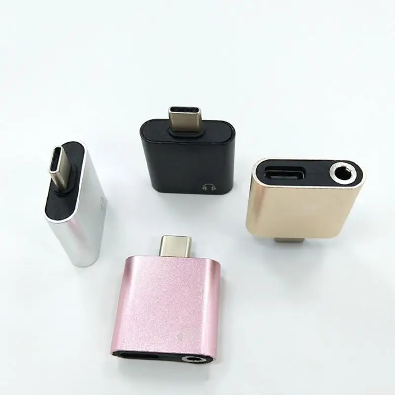 

B03F Practical 2 in 1 Type C to 3.5mm Headphone Charging Adapter Fast Charging Suitable for Mobile Devices Laptops