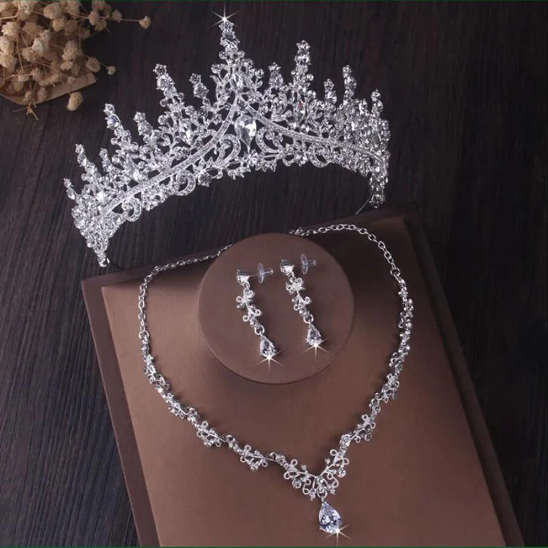 Itacazzo Bridal Headwear Set Crown Necklace Earrings Four Piece Fashion Tiaras Suitable for Women's Wedding and Birthday Parties