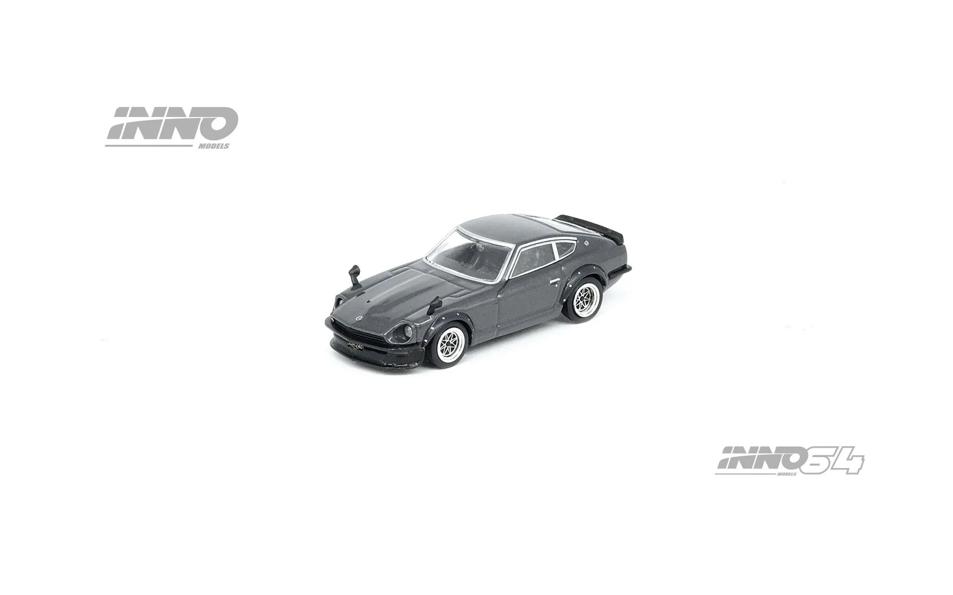 1:64 INNO NISSAN FAIRLADYZ S30 Die-cast alloy car model toys gift ornaments