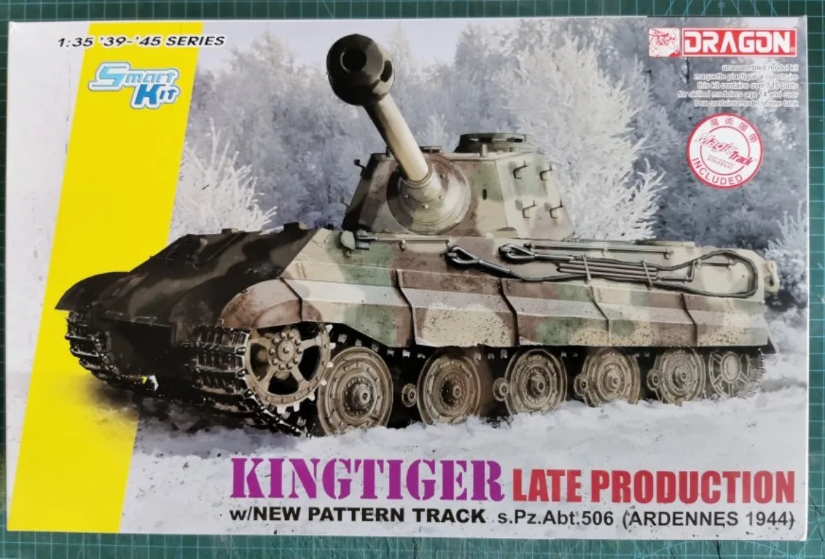 DRAGON 6900 1/35scale Kingtiger Late Production w/New Pattern Track s.Pz.Abt.506