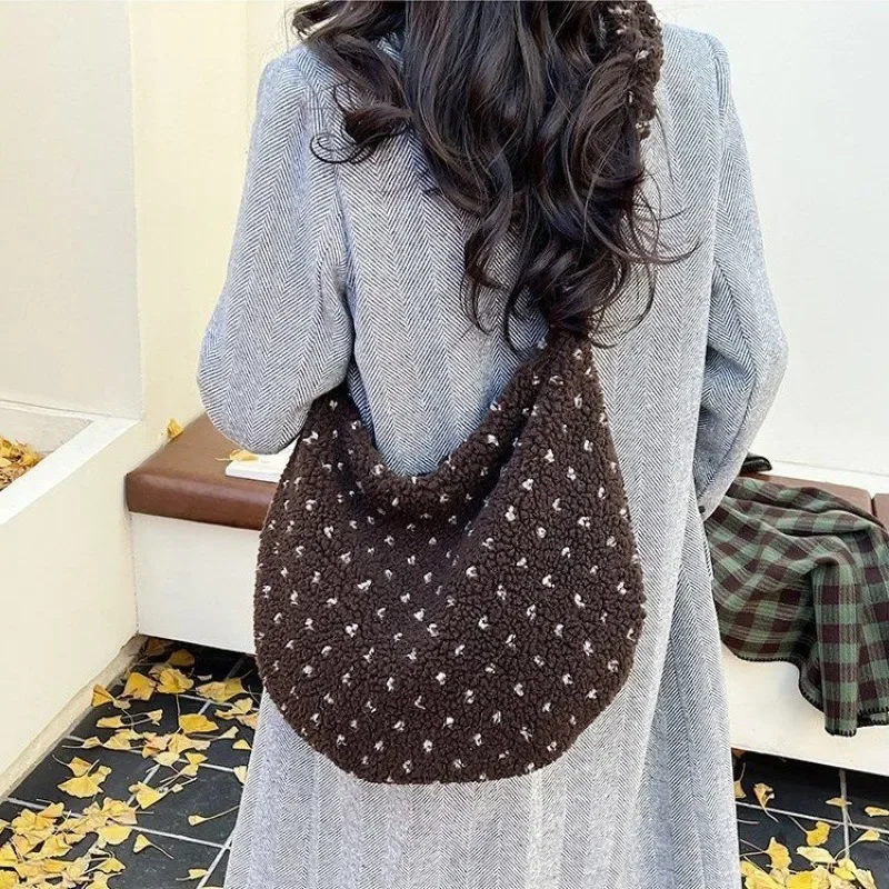 

Gorgeous Practical Diaper Bag Tote Baby Travel Work Event Exquisite Charming Dainty Sleek Versatile Organized Parent-Friendly