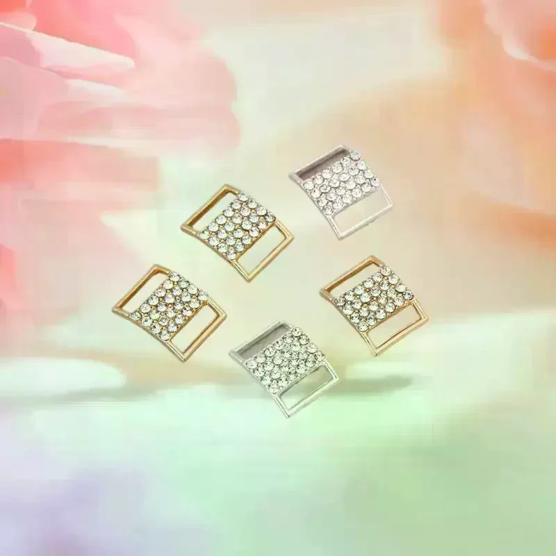 ตัวเชื่อมต่อชุดว่ายน้ำประดับเพชรเทียม 10 ชิ้น ขนาด 10*15 มม. โซ่โลหะผสม ตัวล็อคประดับเพชรเทียมสำหรับชุดว่ายน้ำ อุปกรณ์ตกแต่งเครื่องประดับ DIY