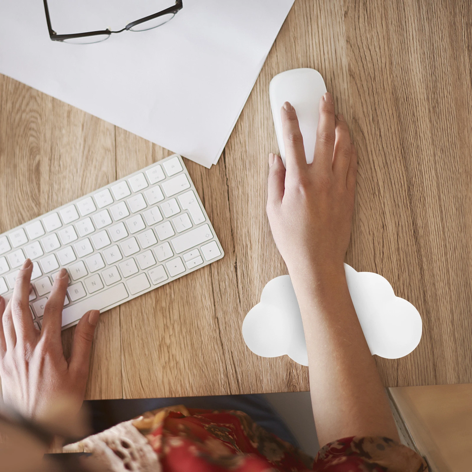 

Cloud Mouse Rest Wrist Pad for Office Gaming Computer Support Cushion Laptop Memory Foam Silicone Ergonomic Design Stable