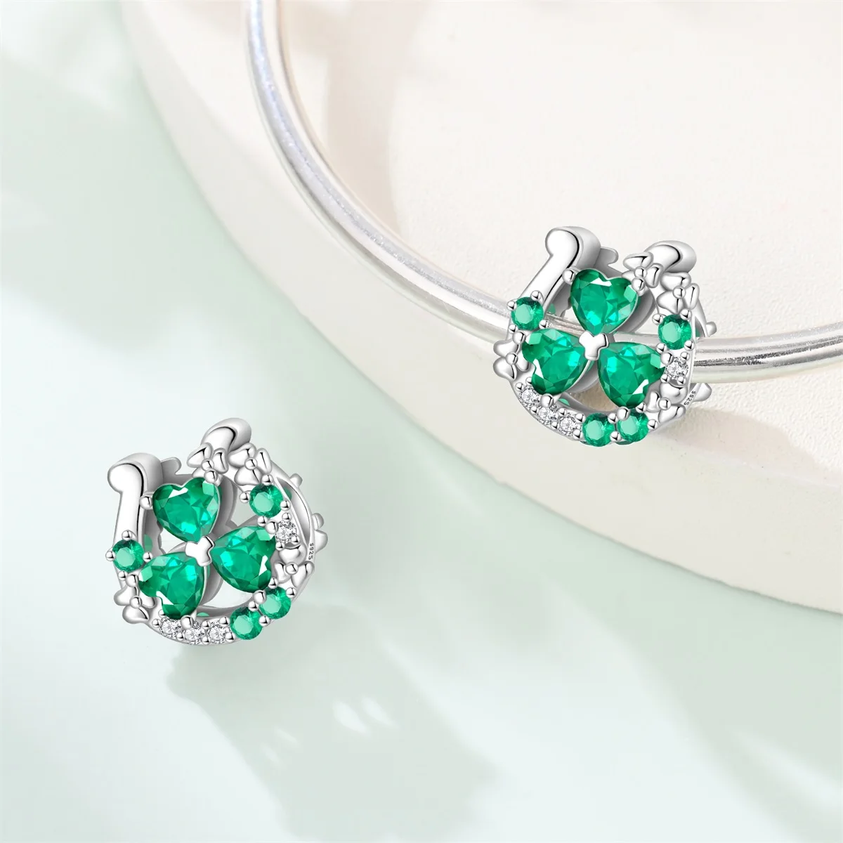 

Original Charm 925 Silver Lucky Clover Bead Necklace Green Heart Zircon Beads Fit Bracelet Jewelry Making Gift Diy Accessory