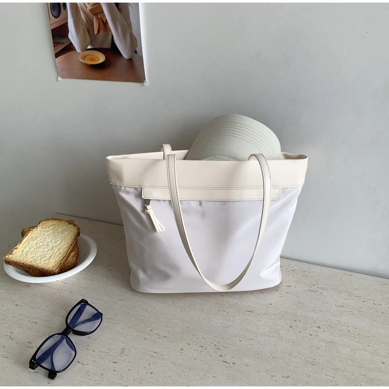 Koreanische Schultertasche, Leichte Damen-Handtasche mit Großer Kapazität aus Nylon, Vielseitige Shopper-Tasche für Arbeit und Freizeit – Detail 14