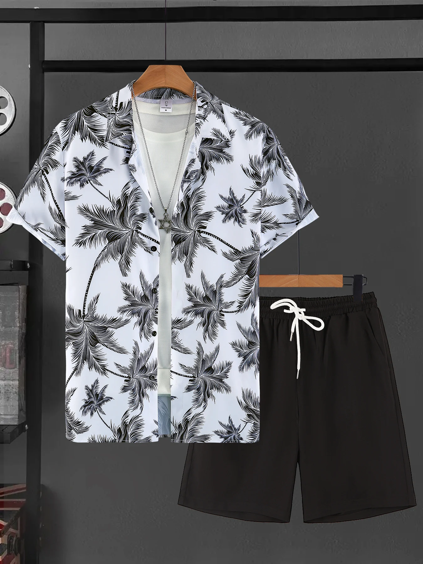 Men's Two Pieces Summer Outfits, Palm Tree Print Button Down Shirt & Plain Color Drawstring Shorts, Vocation Attire for Men