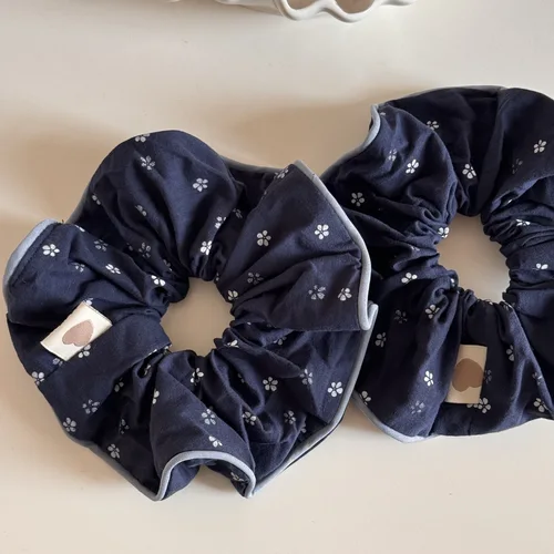 Imagen 1 del producto Círculo de pelo estampado azul marino, lazo para el pelo de tela de alta calidad, coleta para el pelo, cuerda elástica Simple para el cabello para niñas dulces